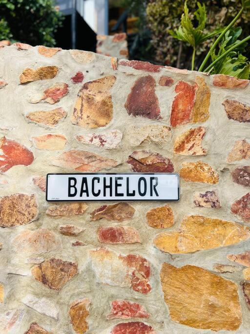 The Bachelor Apartment Mossel Bay Exterior photo