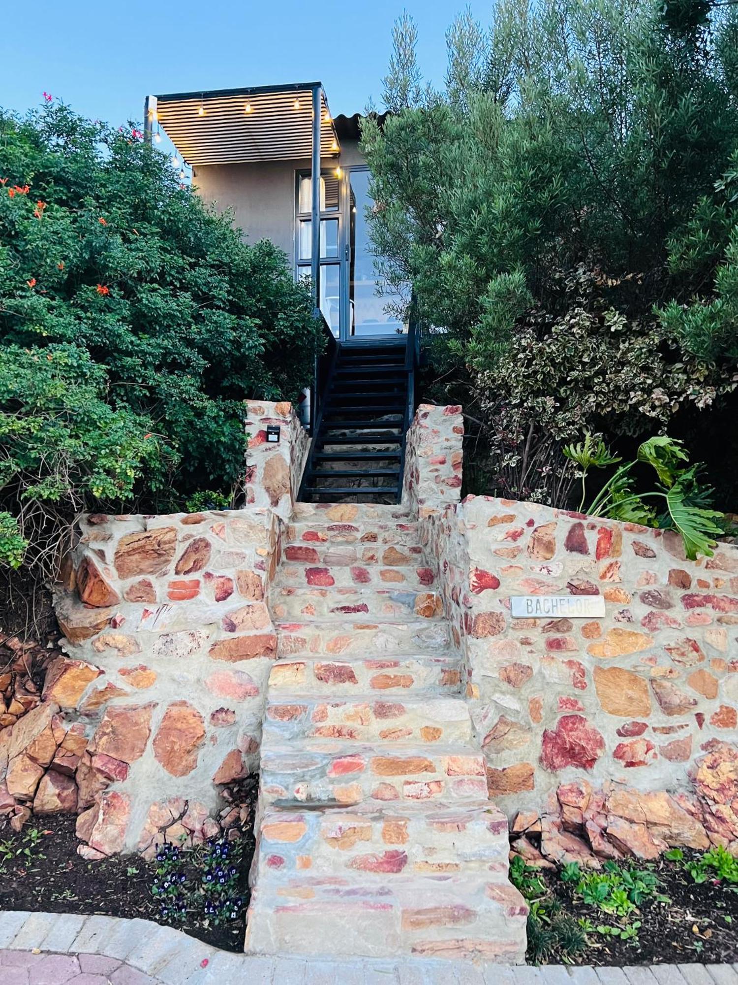 The Bachelor Apartment Mossel Bay Exterior photo